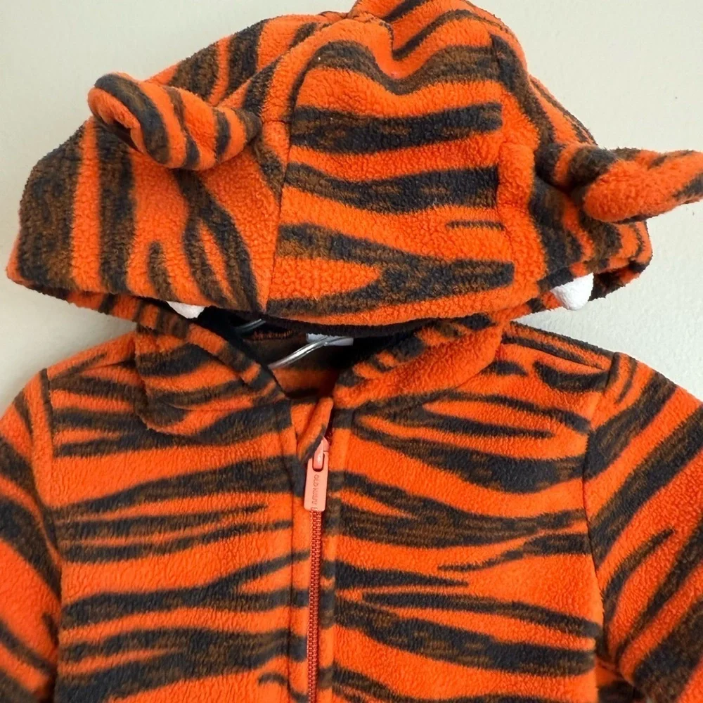 Old Navy Orange and Black Striped Kids “tiger” onesie jacket  Size 18-24 months